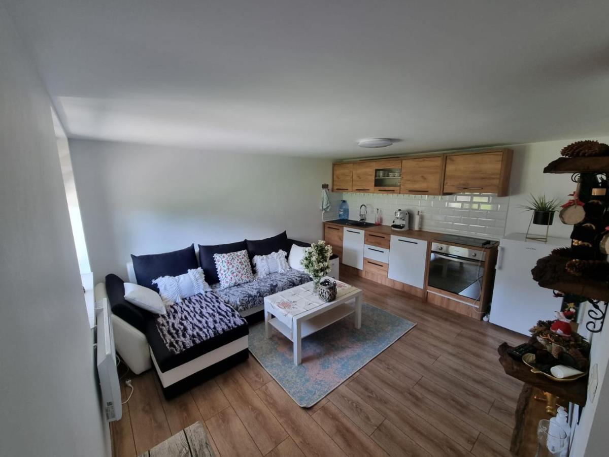 Casa Primitoare In Inima Naturii Si Padurii Rasca  외부 사진